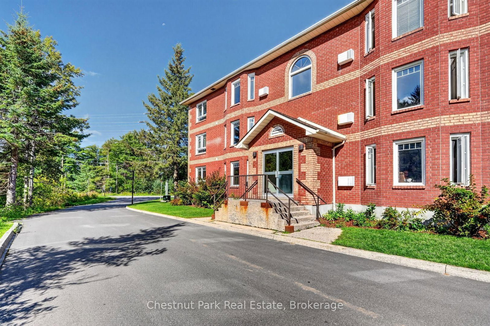 661 Cedar Lane • #302 • Bracebridge, ON photo 28