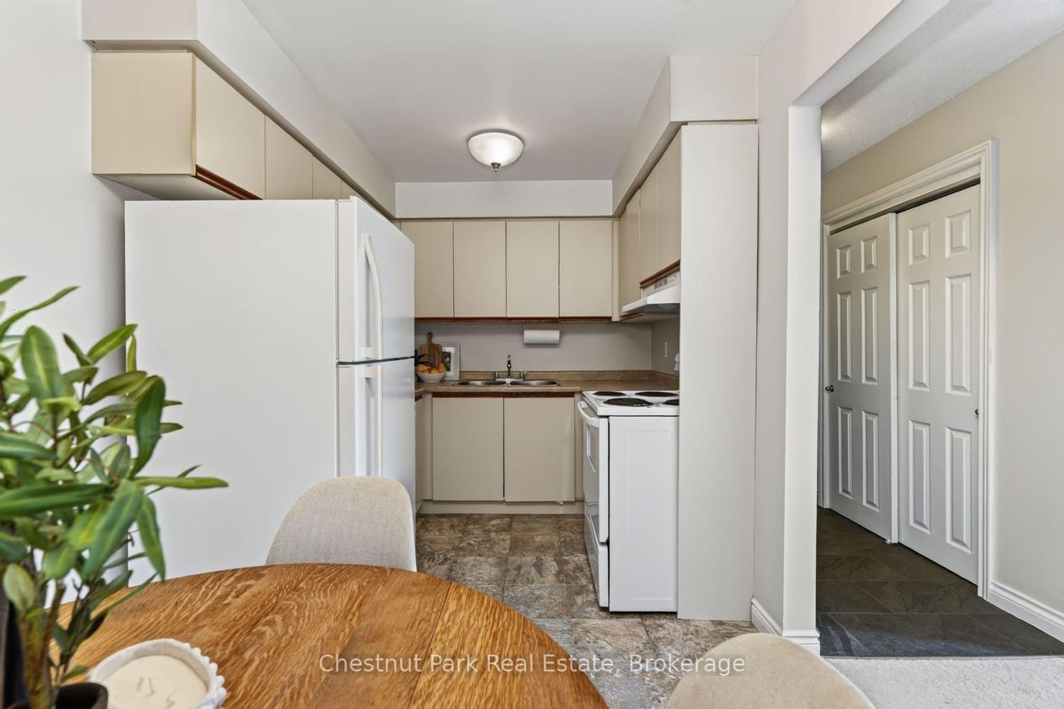 661 Cedar Lane • #302 • Bracebridge, ON photo 8
