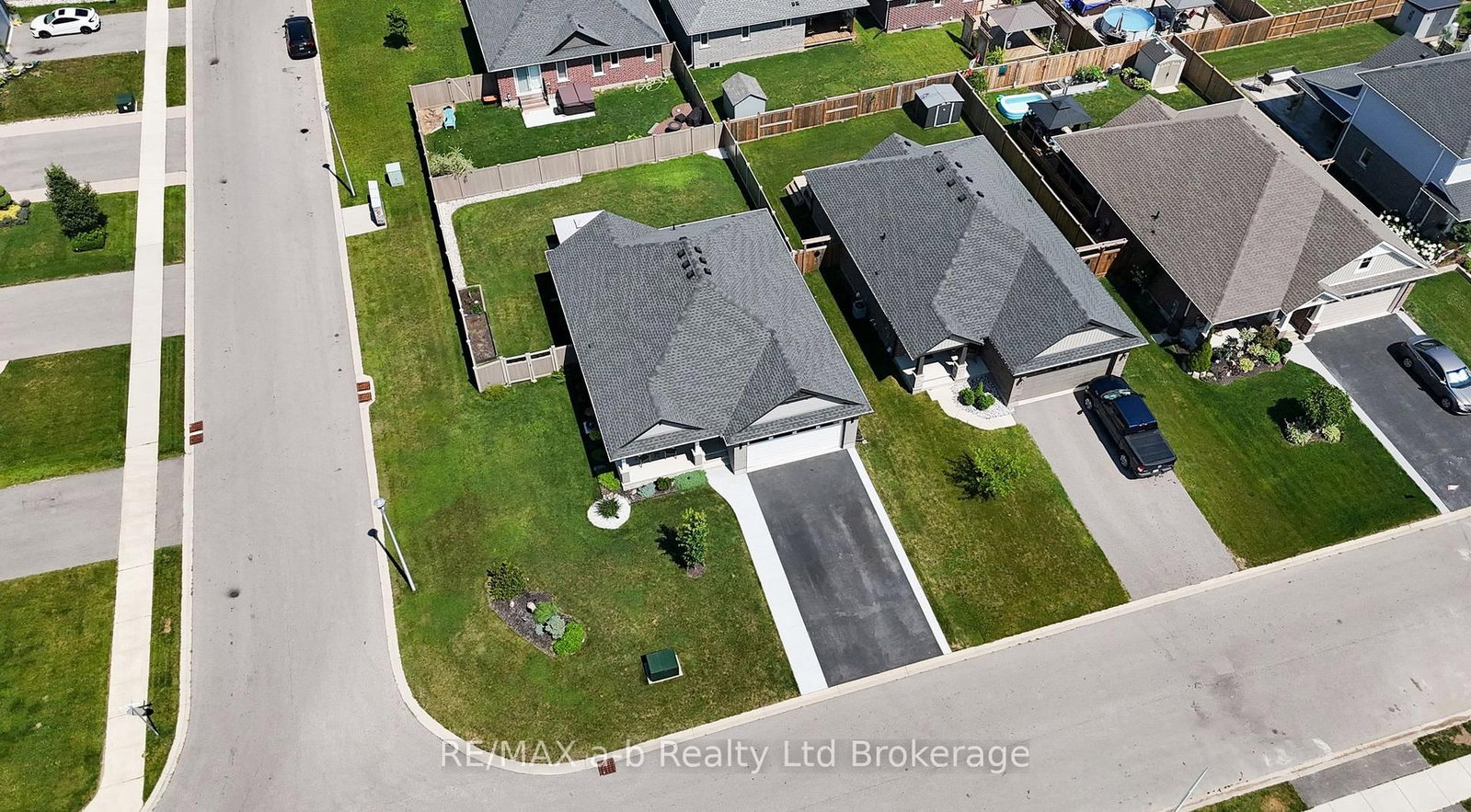 268 Wilson Avenue • Tillsonburg, ON photo 30
