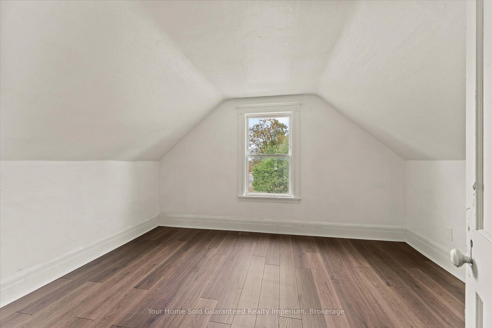 1533 Alexis Road • Windsor, ON photo 19