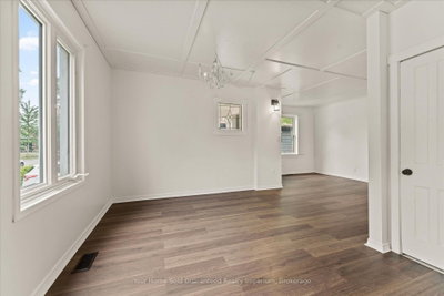 1533 Alexis Road • Windsor, ON photo 8