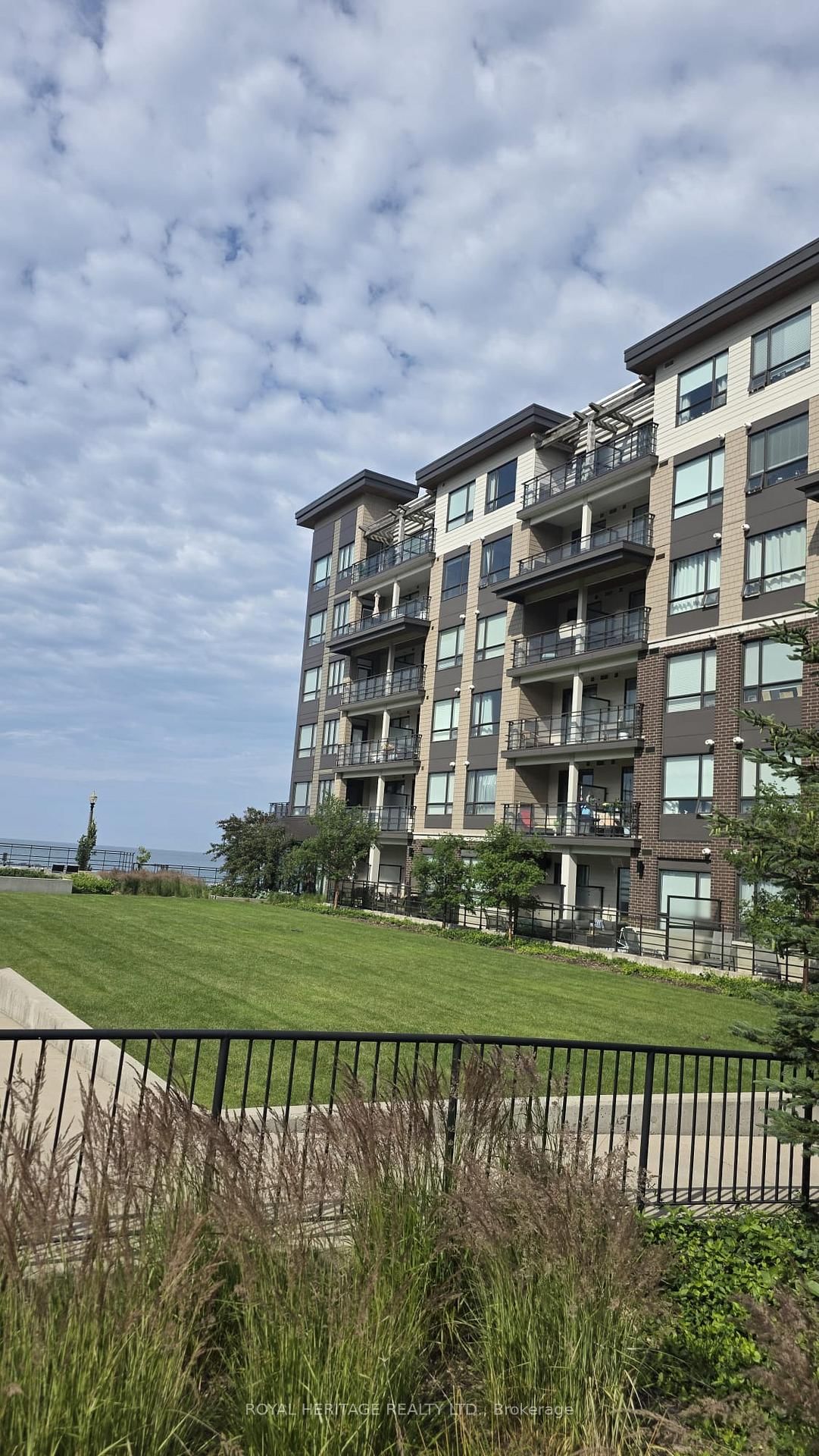 10 Esplanade Lane • #513 • Grimsby, ON photo 36