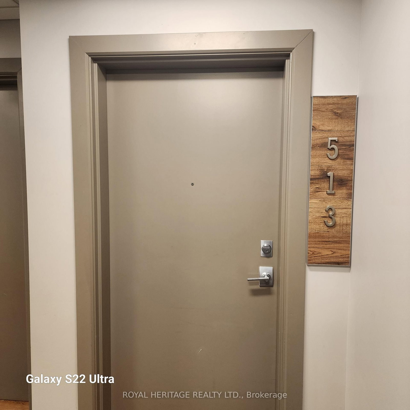 10 Esplanade Lane • #513 • Grimsby, ON photo 9