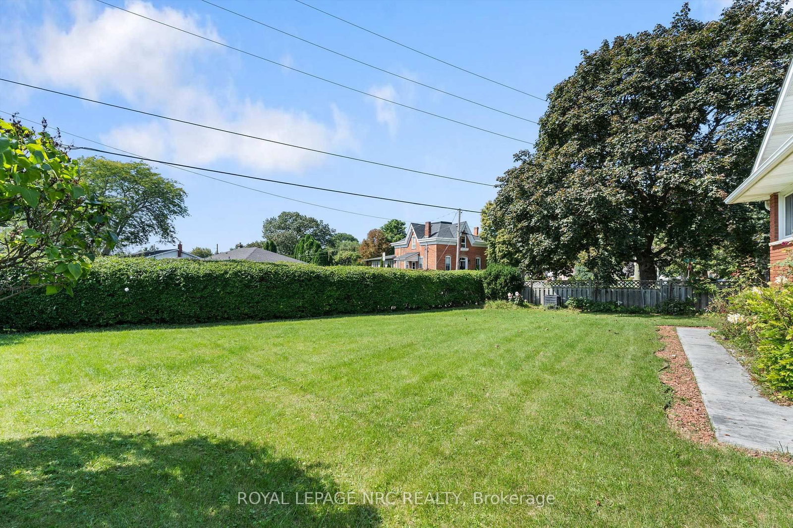 476 Vine Street • St. Catharines, ON photo 37