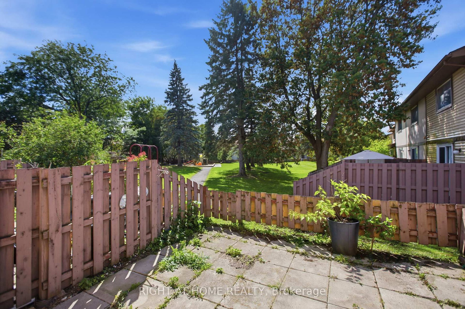 107 Castlefrank Road • #8 • Kanata, ON photo 33