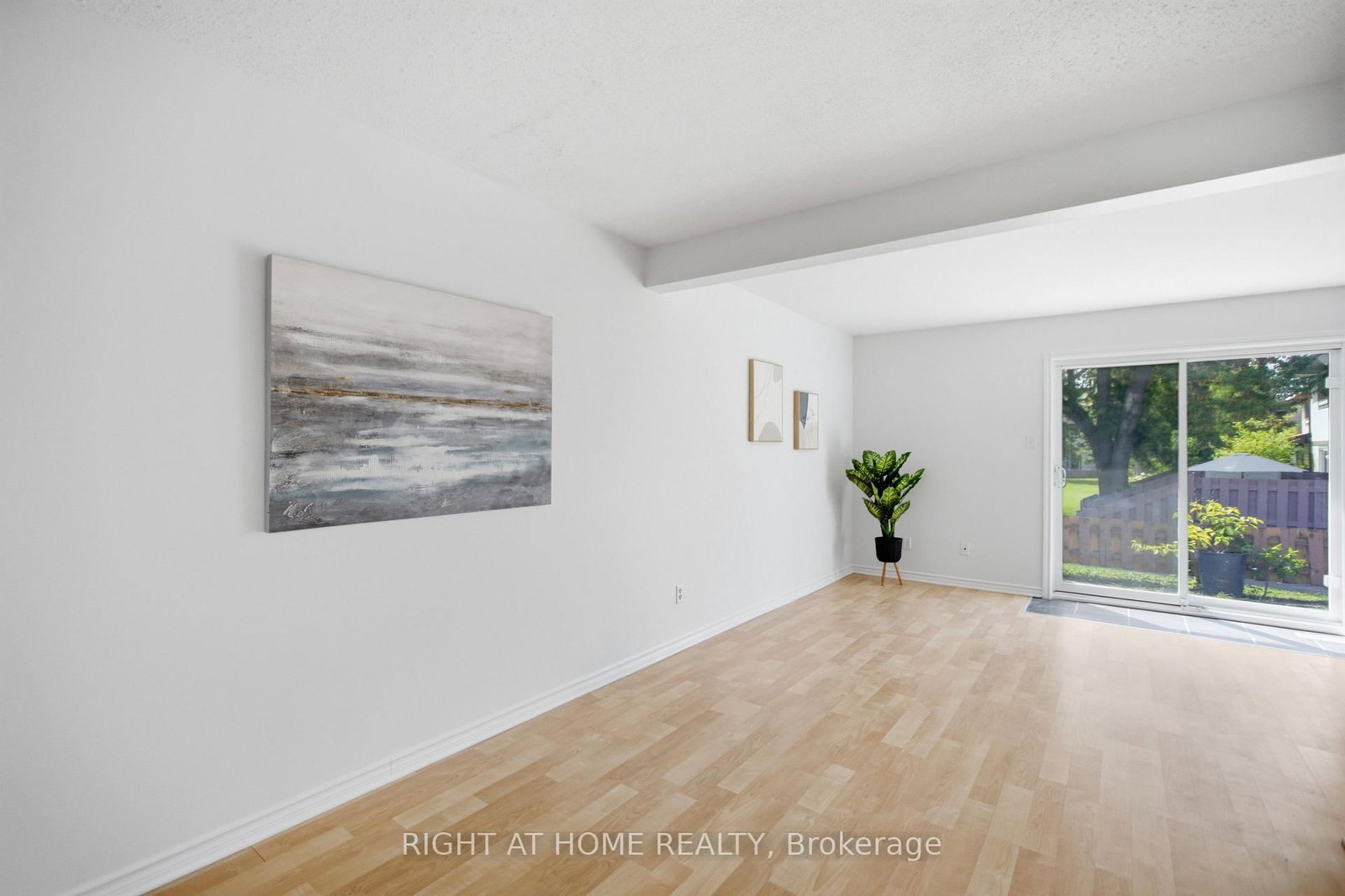 107 Castlefrank Road • #8 • Kanata, ON photo 6