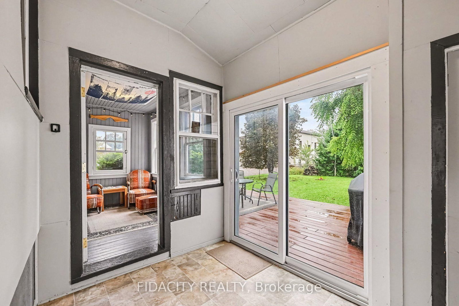 7 Truelove Street • Cobden, ON photo 14