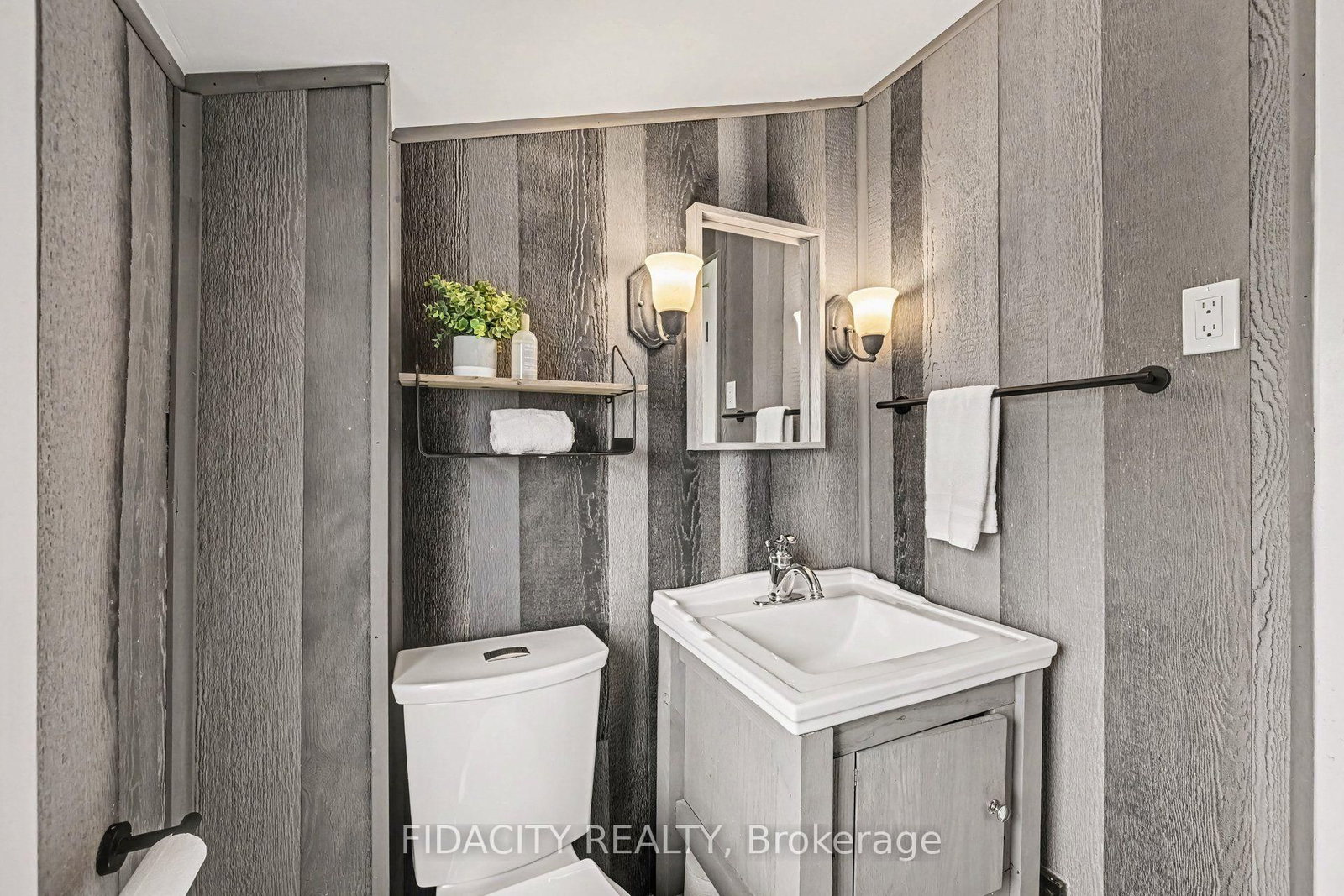 7 Truelove Street • Cobden, ON photo 19