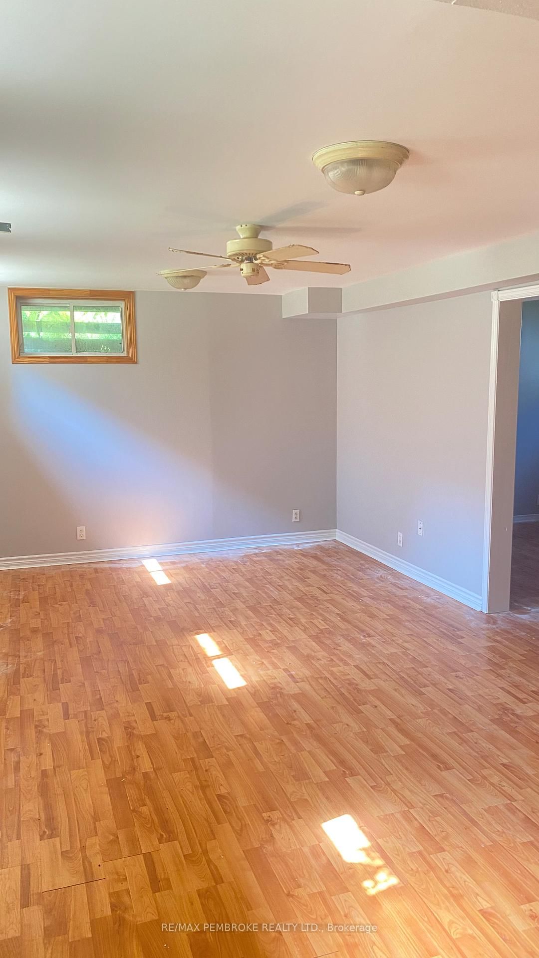 53 Huron Street • Deep River, ON photo 4