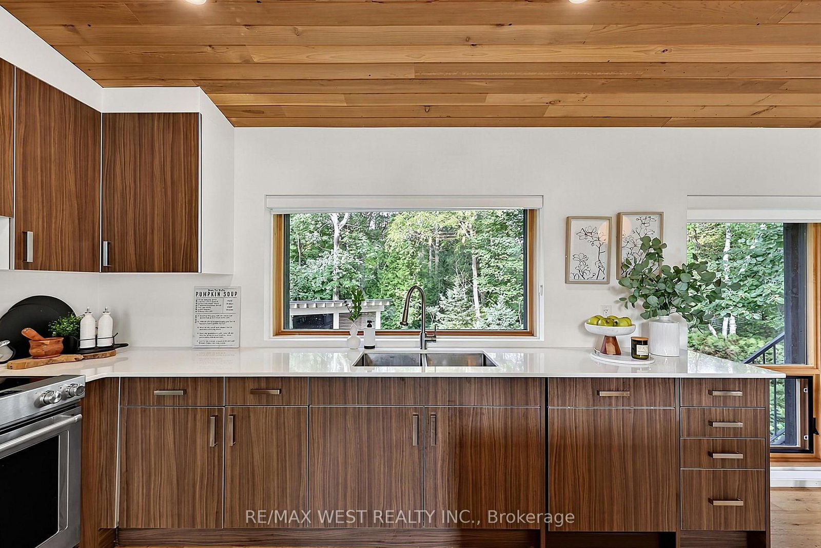 112 KITZBUHL Crescent • Blue Mountains, ON photo 30