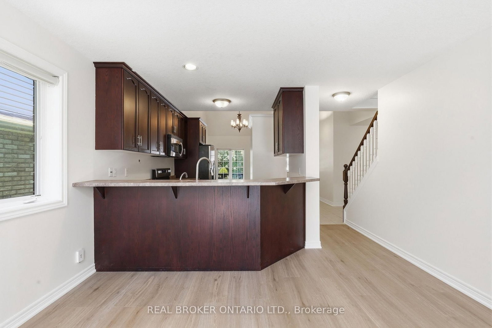 91 Lynch Circle E • Guelph, ON photo 22