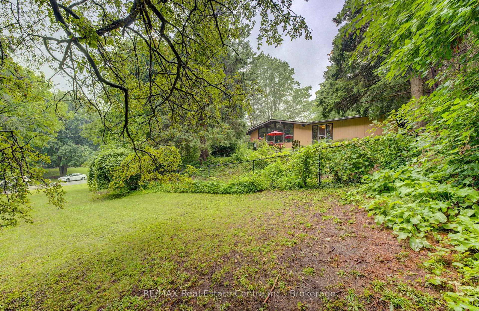 80 Chapel Hill Drive • Kitchener, ON photo 32