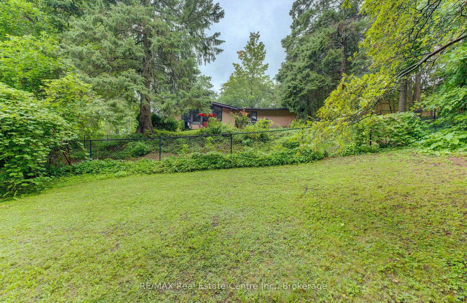 80 Chapel Hill Drive • Kitchener, ON photo 33