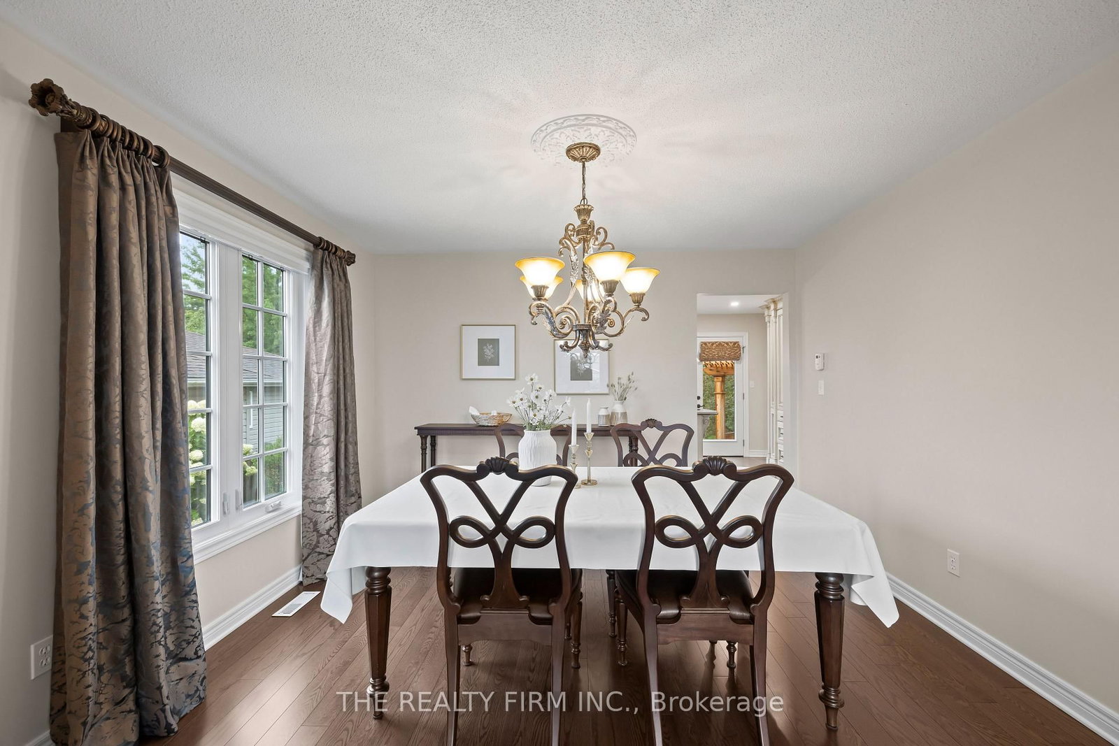 4077 Pine Crescent • Petrolia, ON photo 10