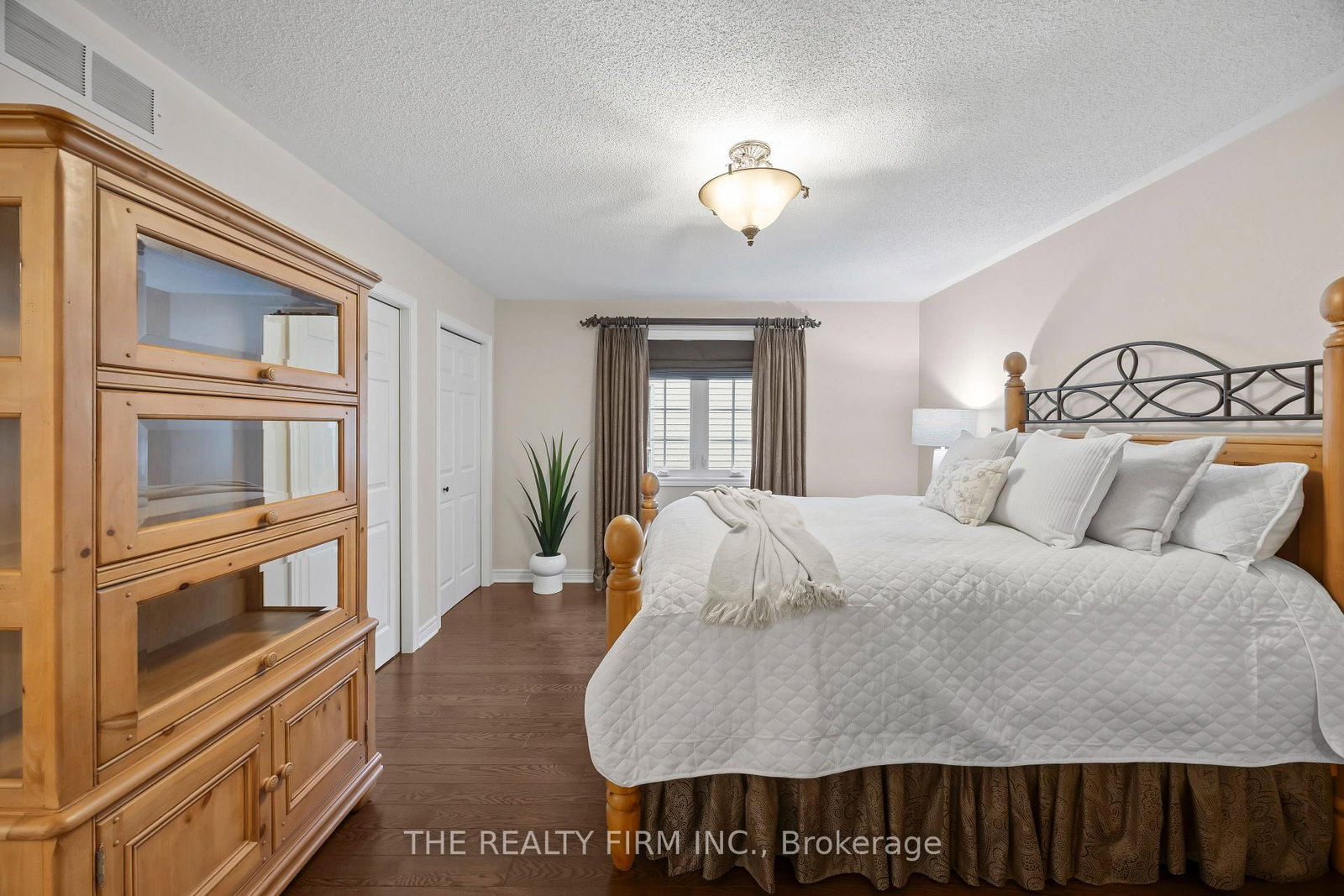 4077 Pine Crescent • Petrolia, ON photo 19
