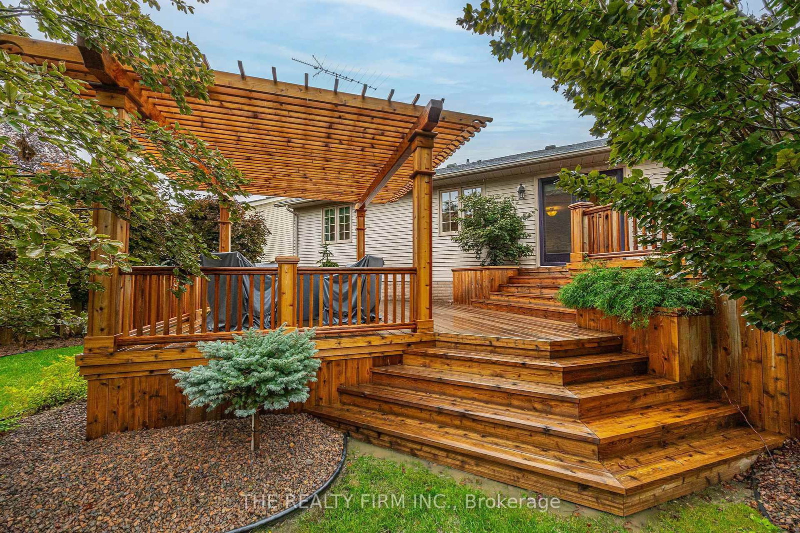 4077 Pine Crescent • Petrolia, ON photo 40