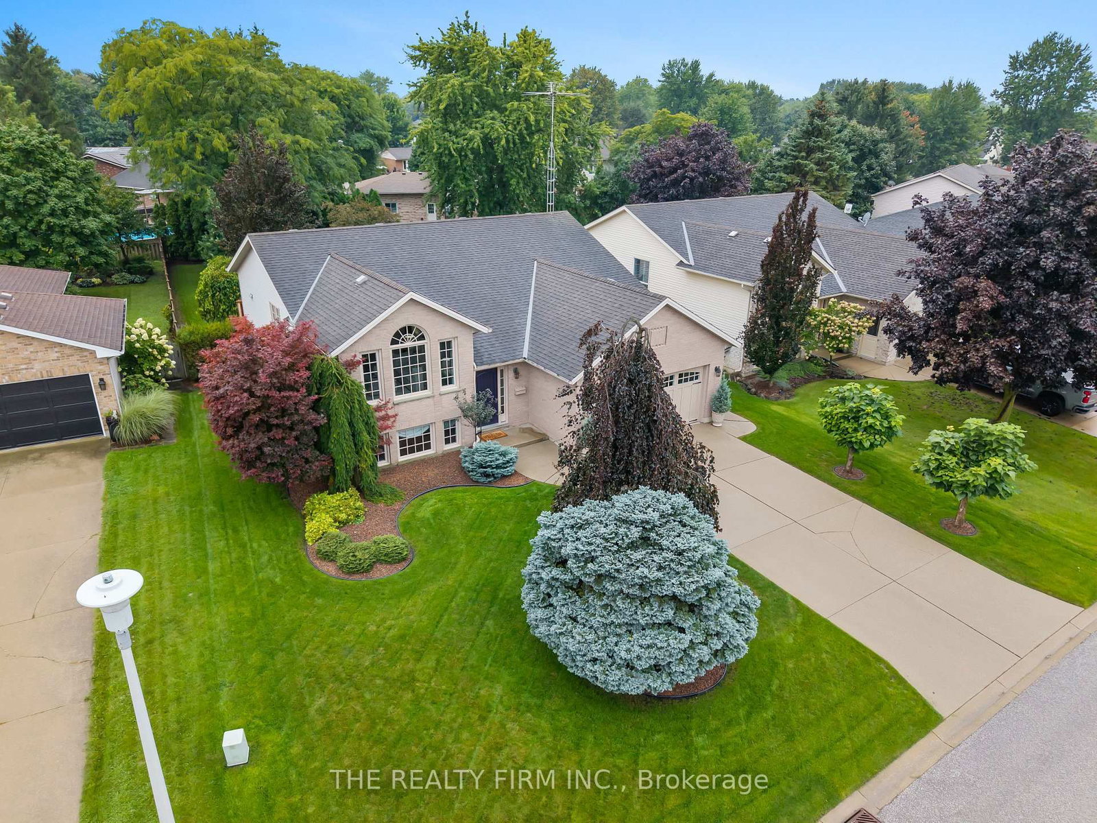 4077 Pine Crescent • Petrolia, ON photo 43