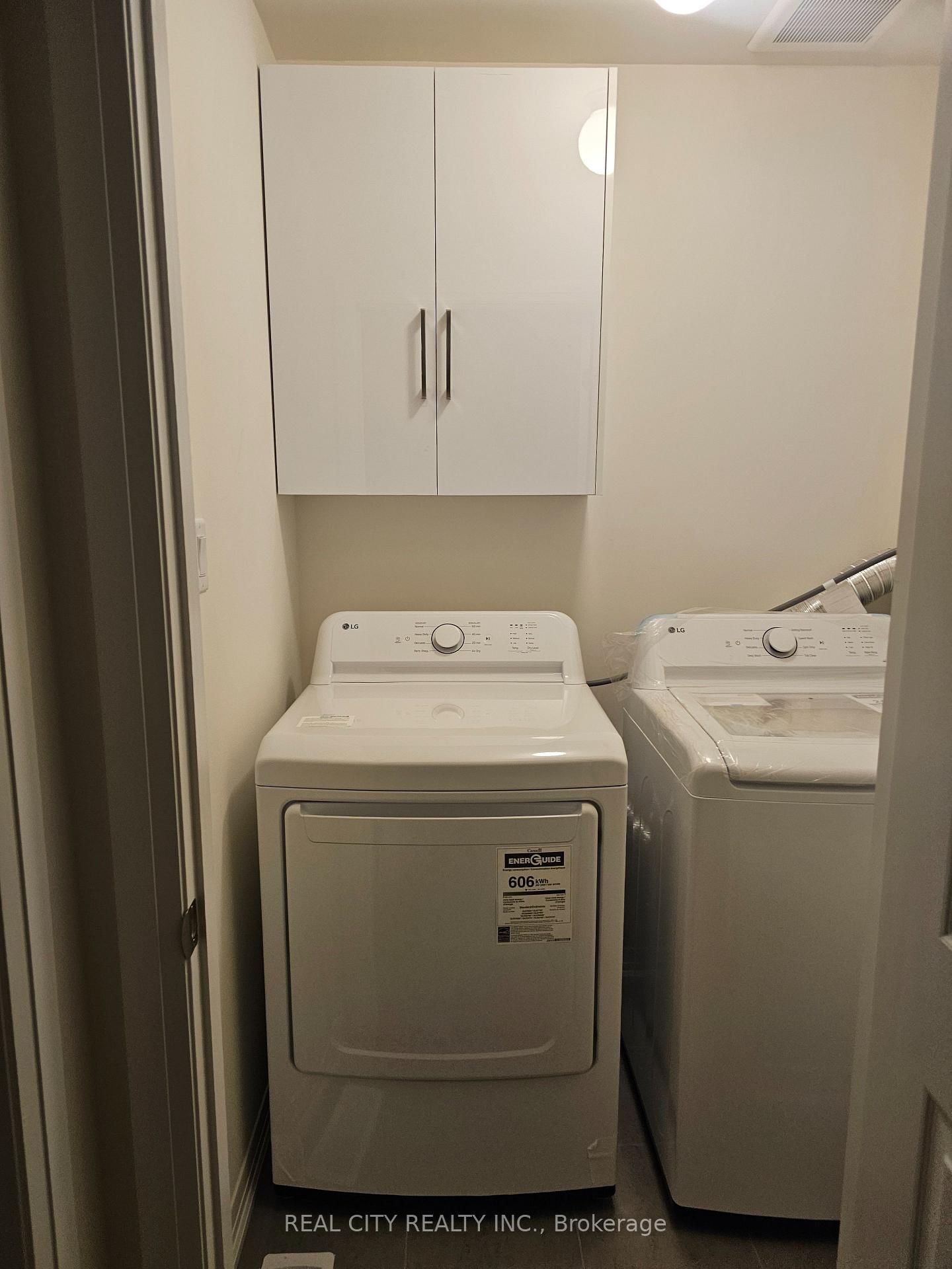 48 McKernan Avenue • Brantford, ON photo 13