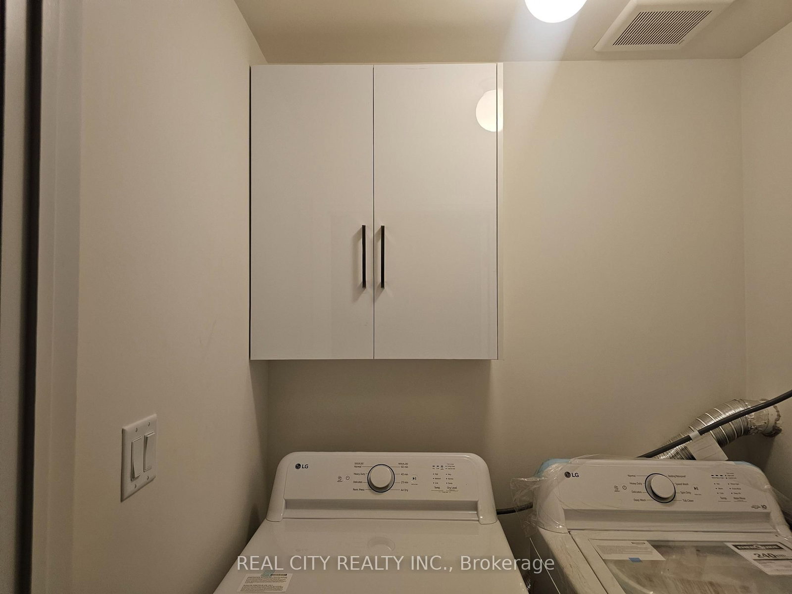 48 McKernan Avenue • Brantford, ON photo 15