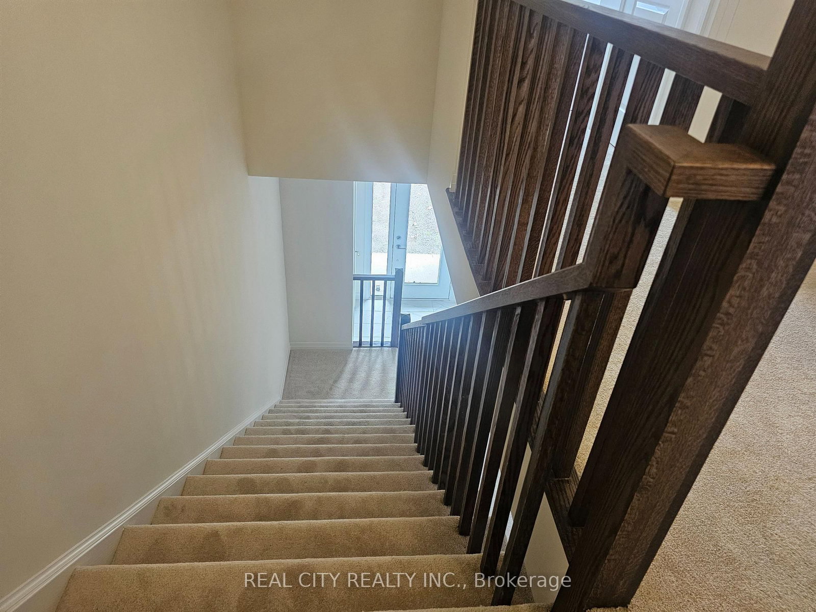 48 McKernan Avenue • Brantford, ON photo 20