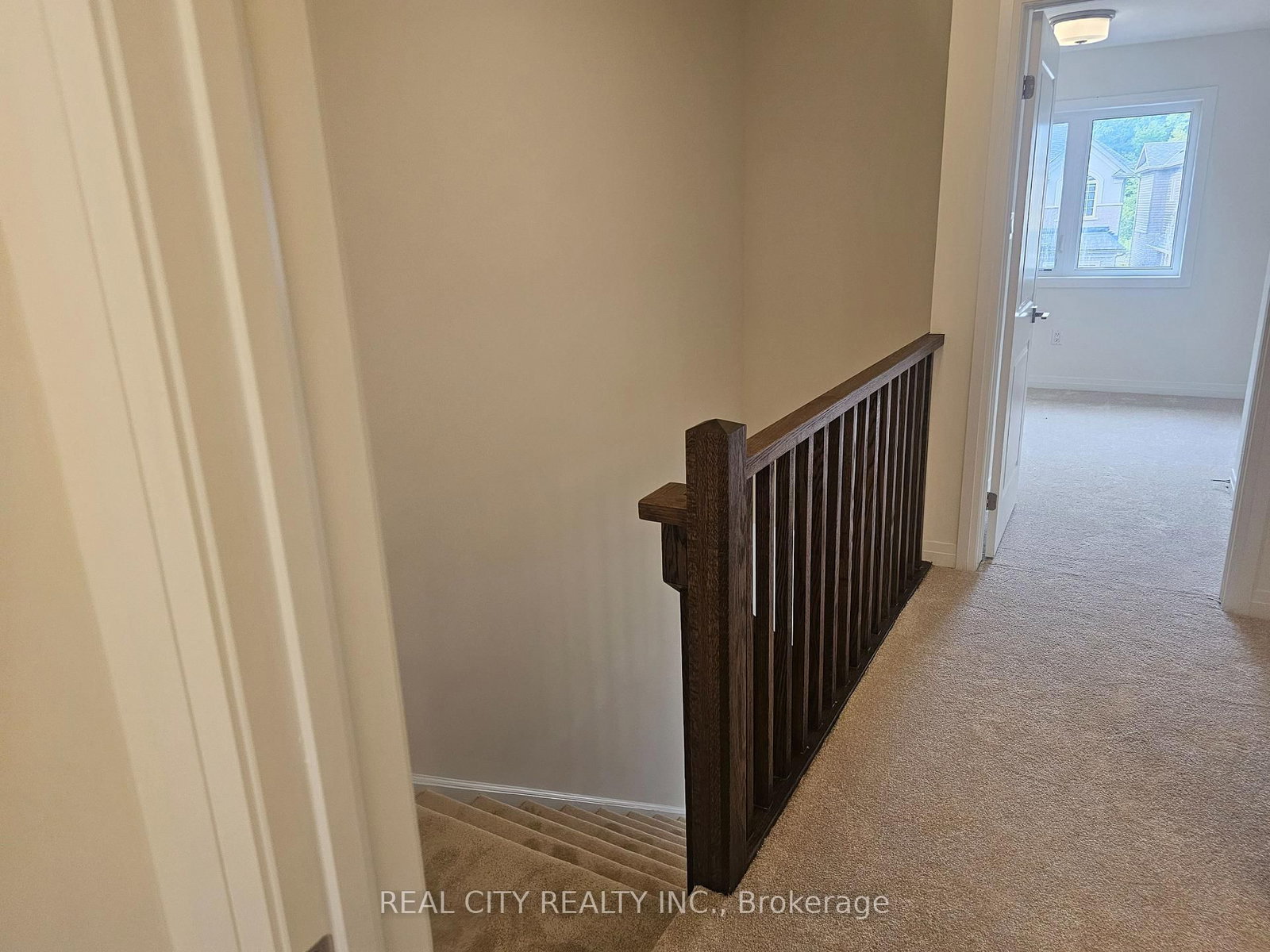 48 McKernan Avenue • Brantford, ON photo 22