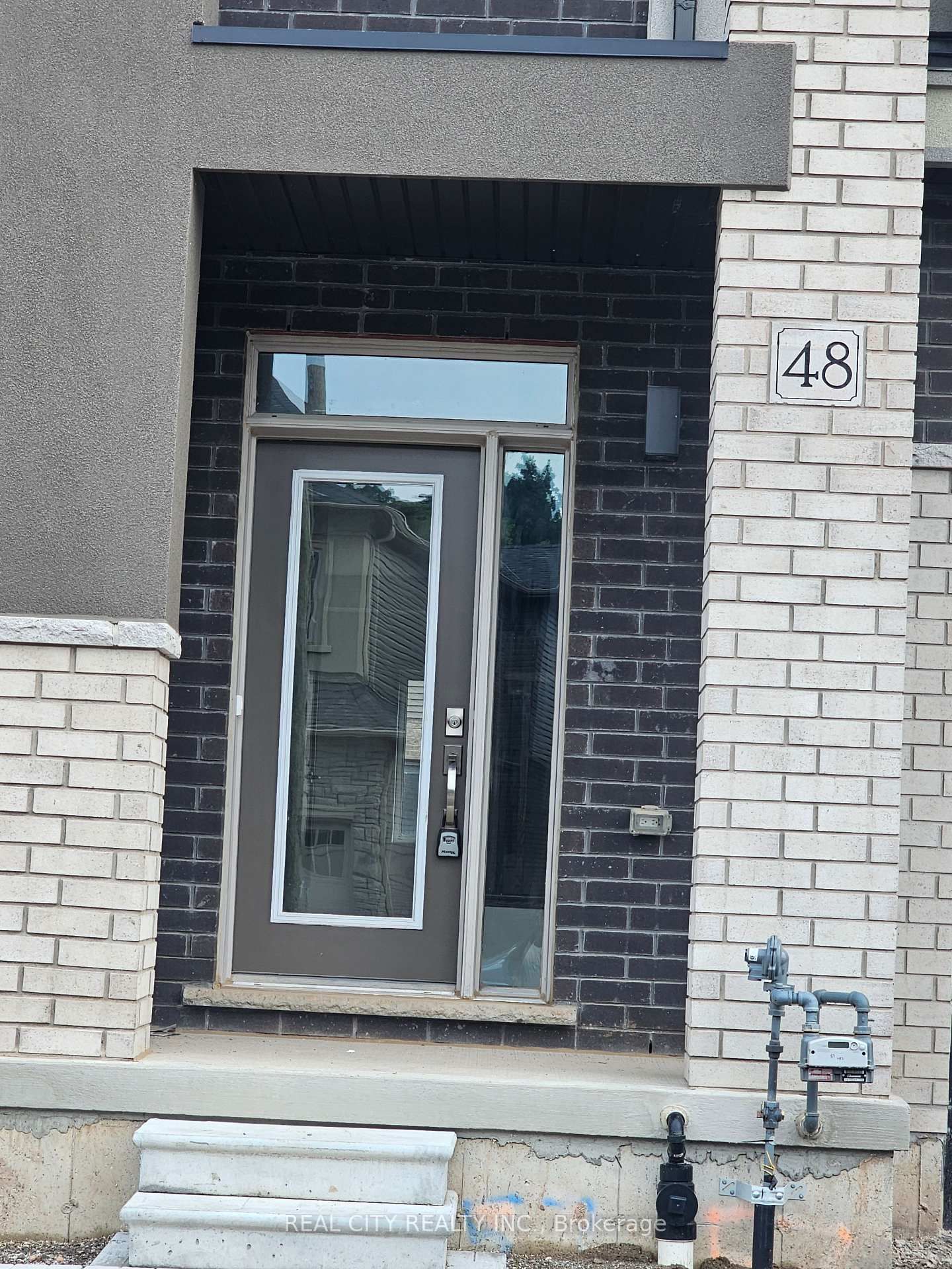48 McKernan Avenue — photo 3