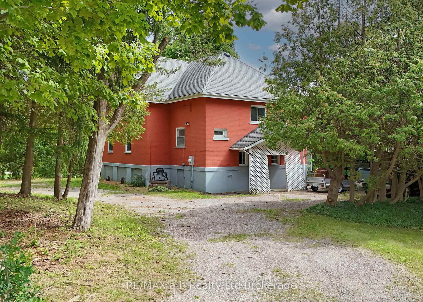 845006 Braemar Side Road • East Zorra-Tavistock, ON photo 3