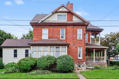 10 Glen Avenue • Smiths Falls, ON photo 3