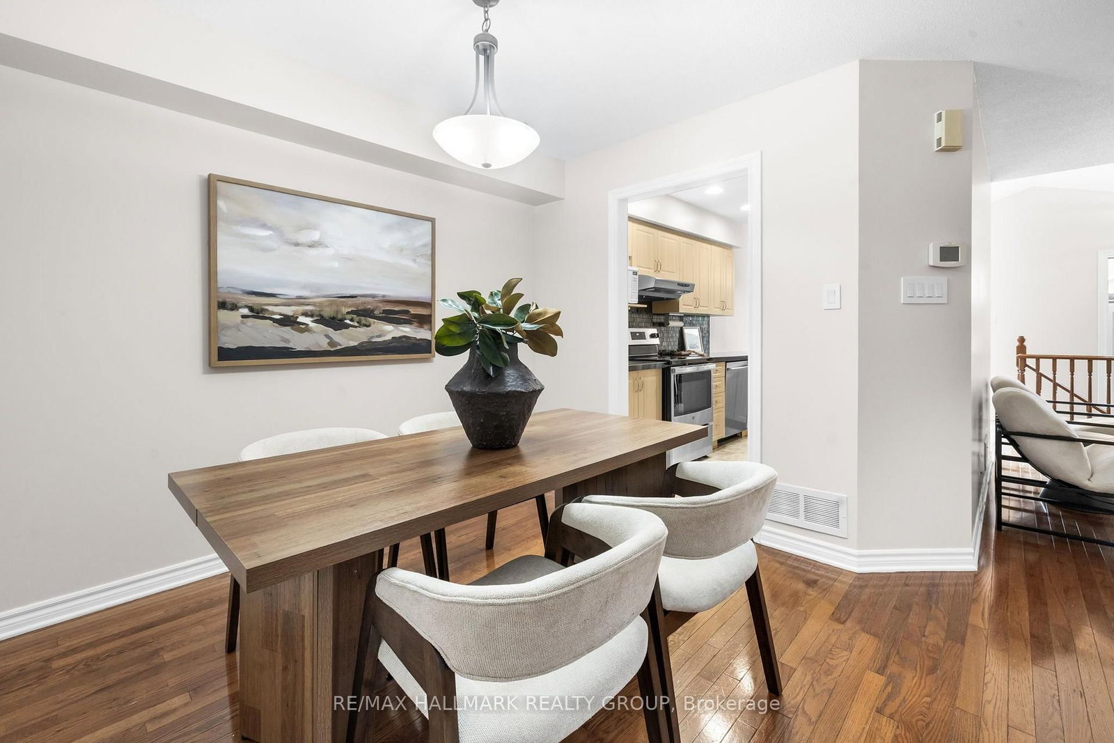 1006 Markwick Crescent • Ottawa, ON photo 9