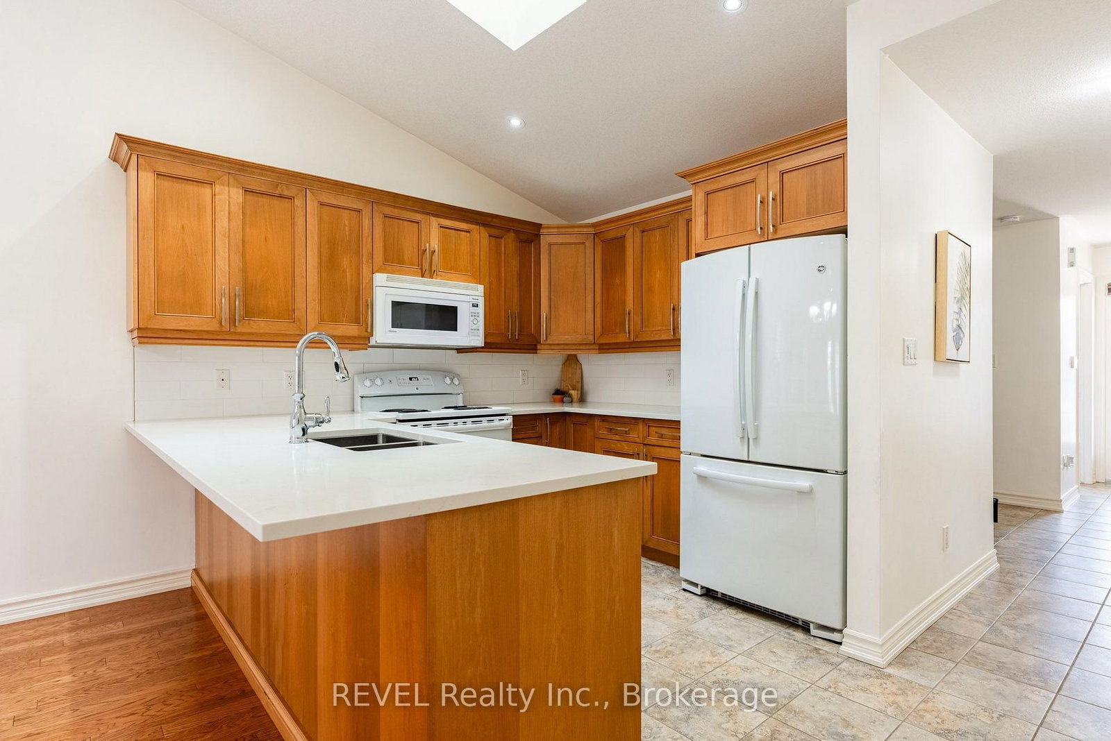 23 Myrtle Avenue • St. Catharines, ON photo 15