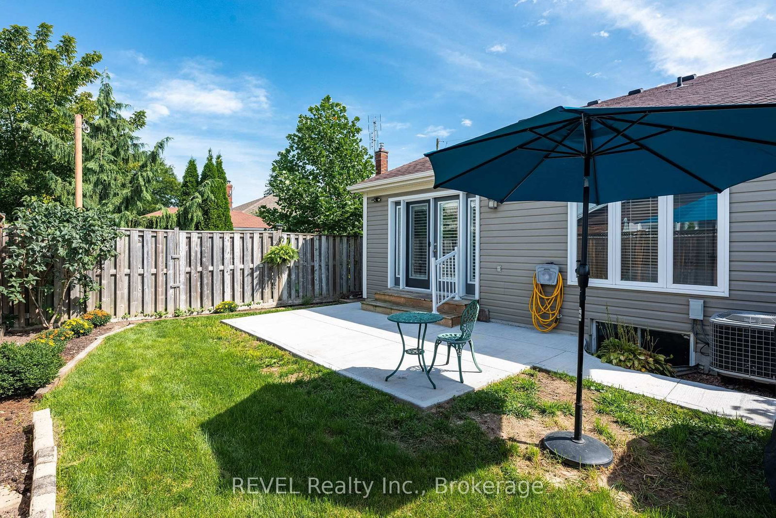 23 Myrtle Avenue • St. Catharines, ON photo 35