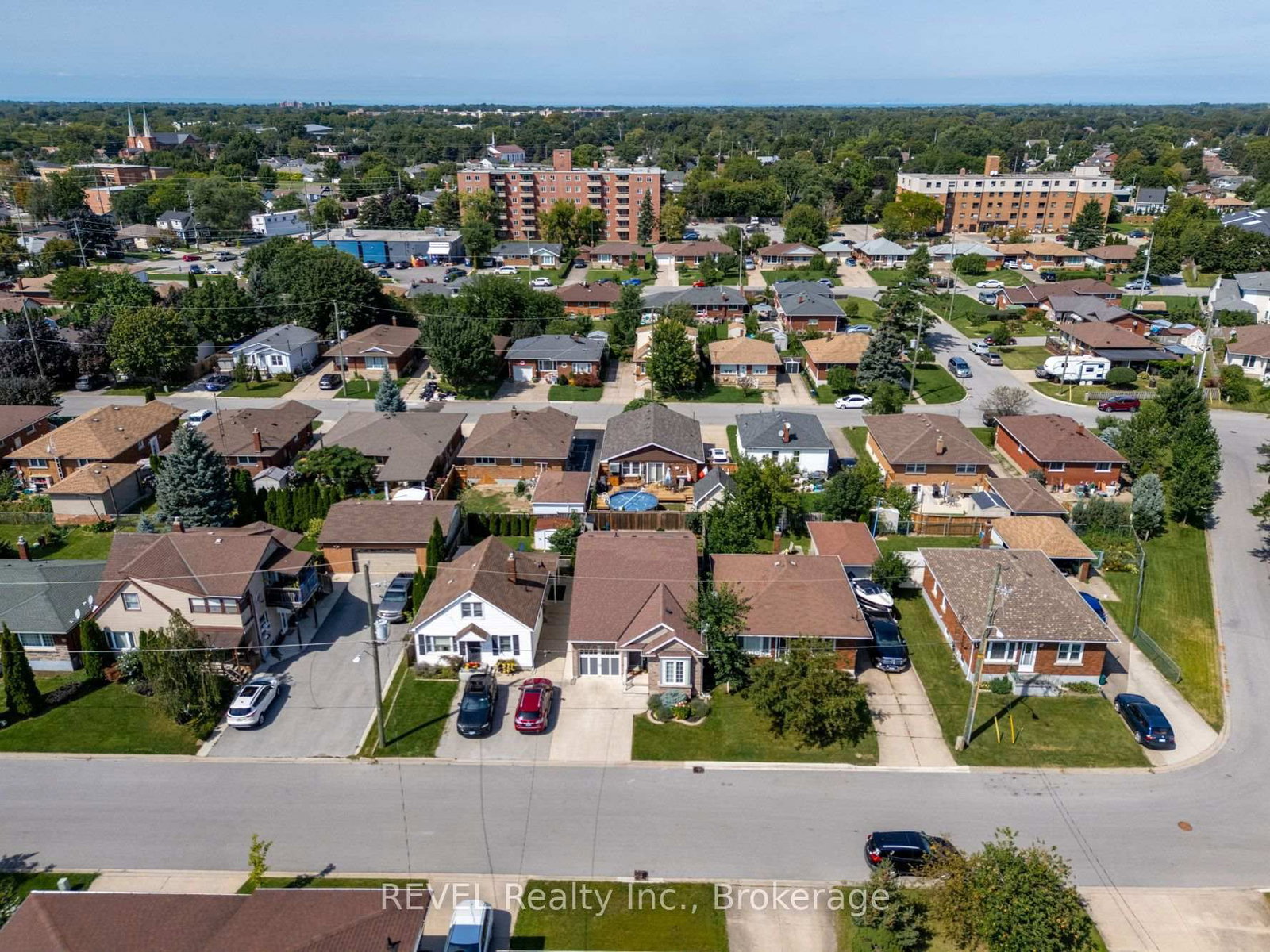 23 Myrtle Avenue • St. Catharines, ON photo 40