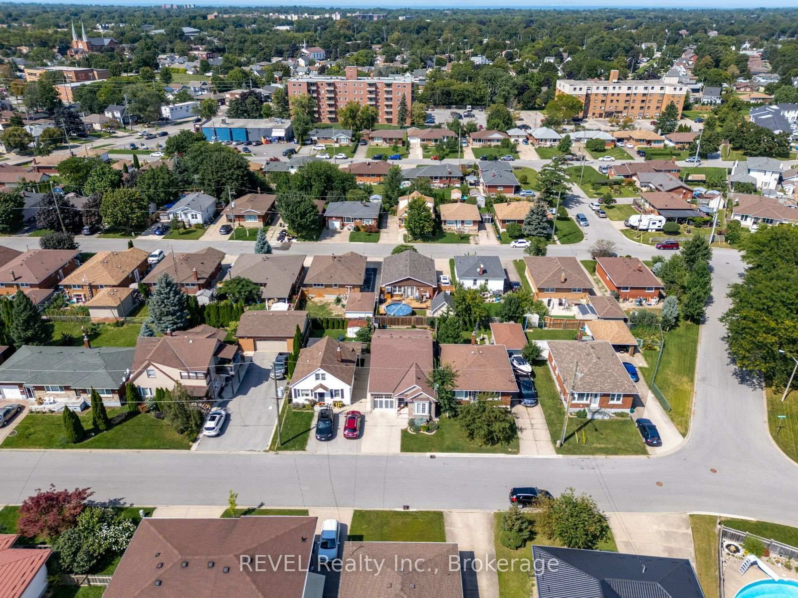 23 Myrtle Avenue • St. Catharines, ON photo 41