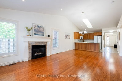 23 Myrtle Avenue • St. Catharines, ON photo 8
