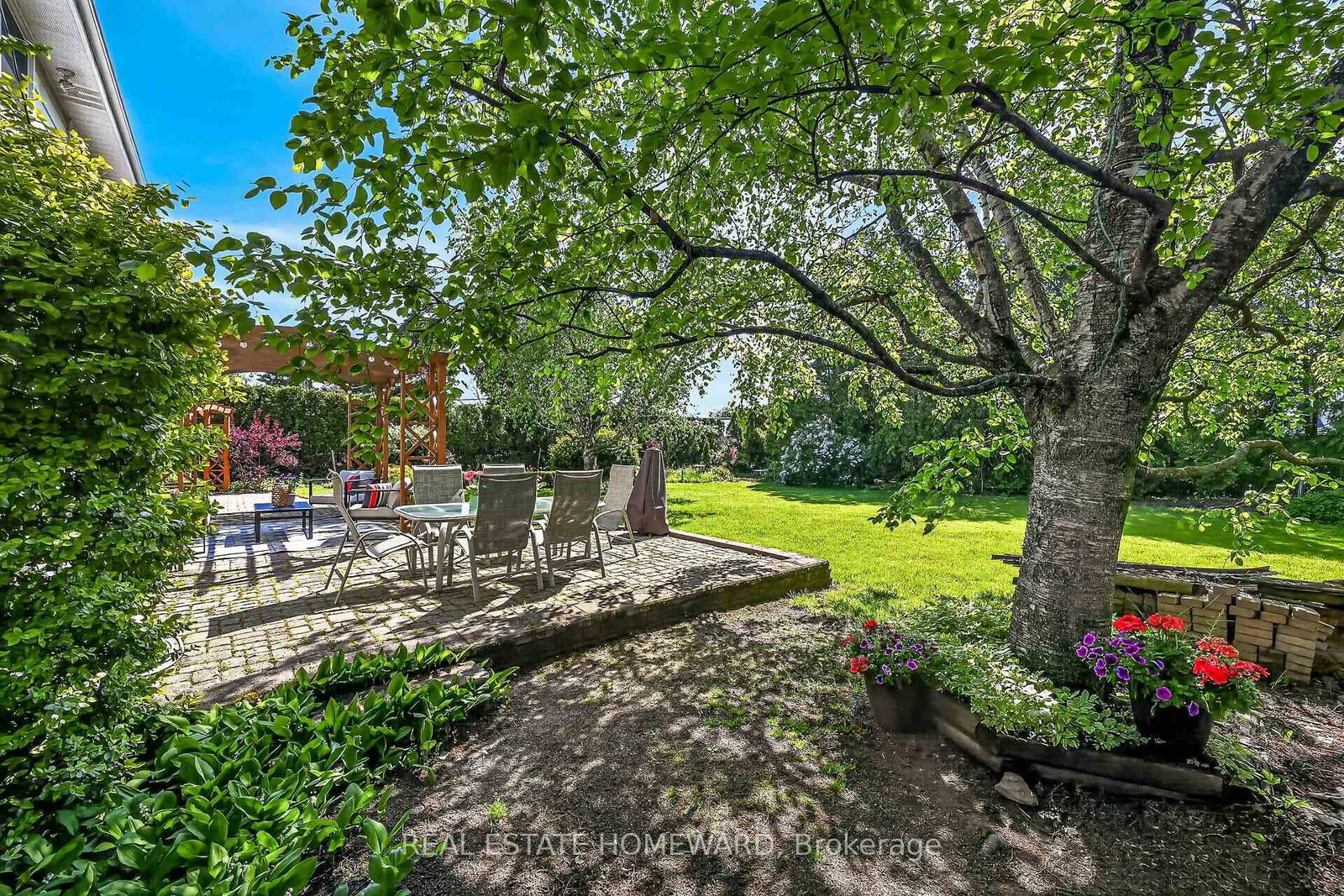 634 Mountain Brow Boulevard • Hamilton, ON photo 8