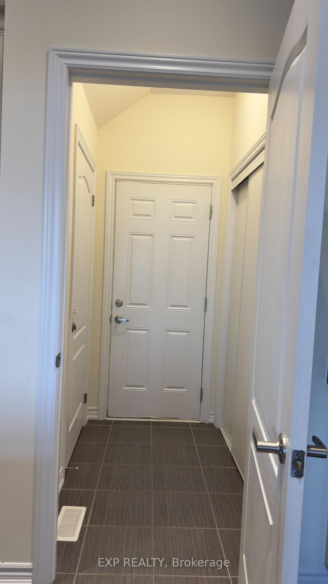 190 Explorer Way • Thorold, ON photo 20