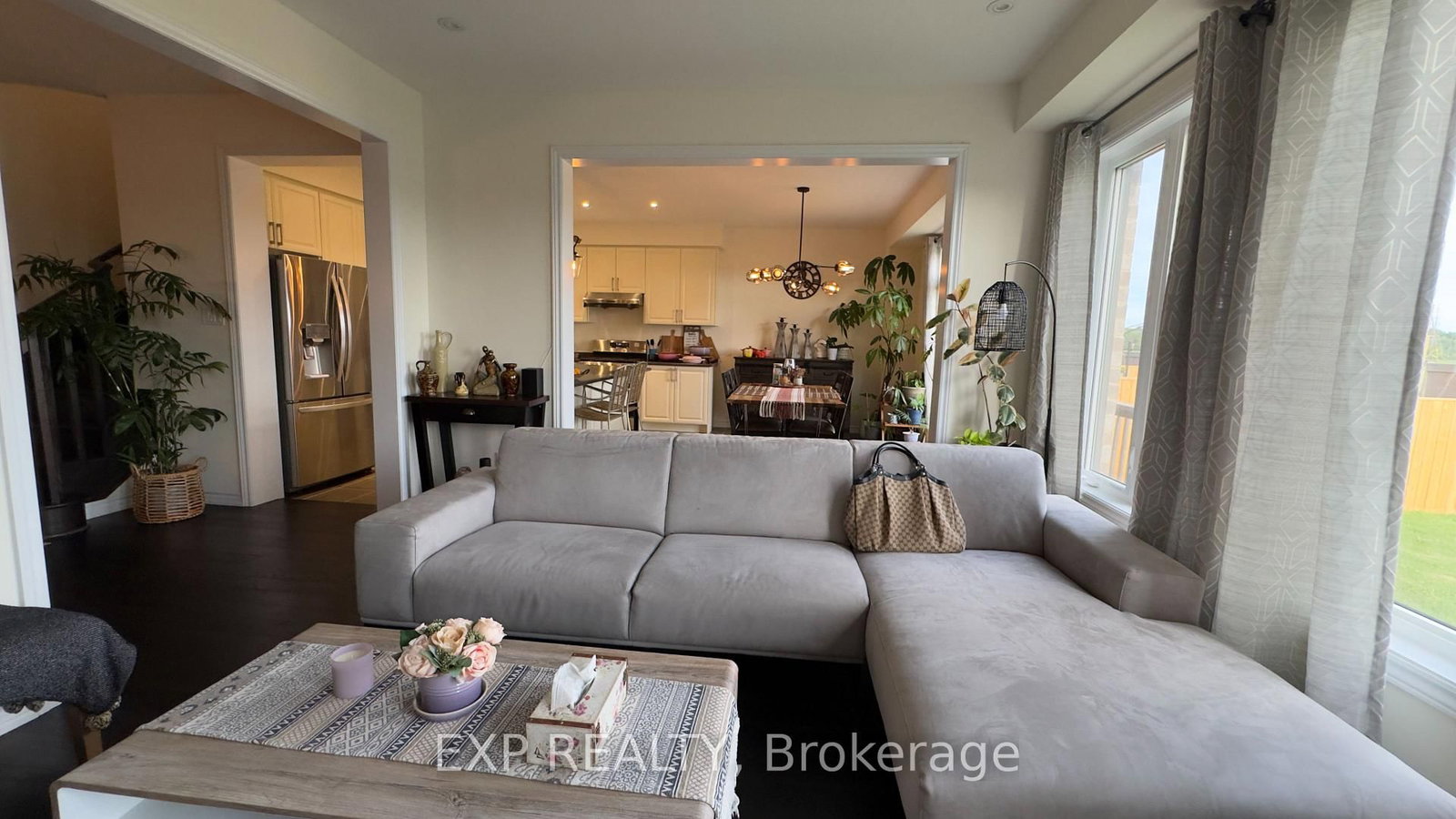 190 Explorer Way • Thorold, ON photo 8