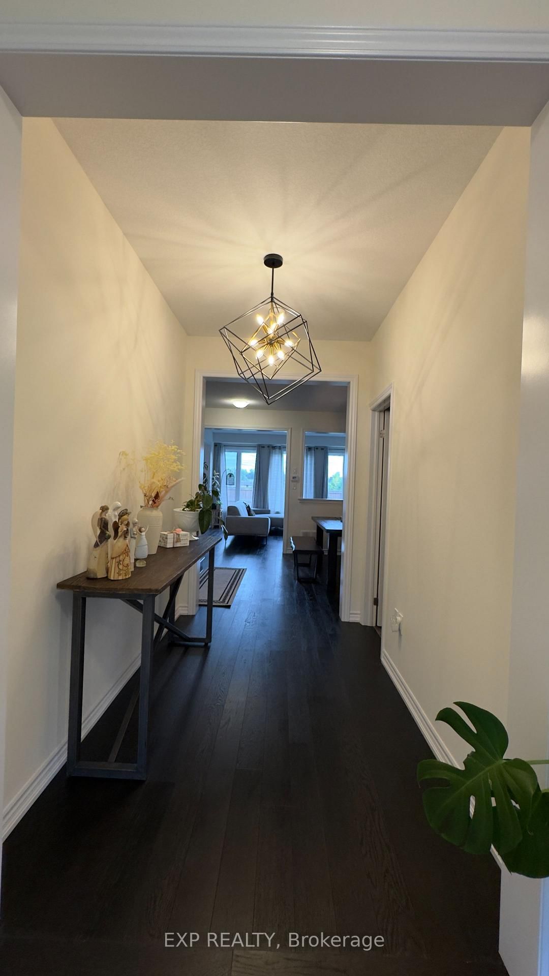 190 Explorer Way • Thorold, ON photo 9