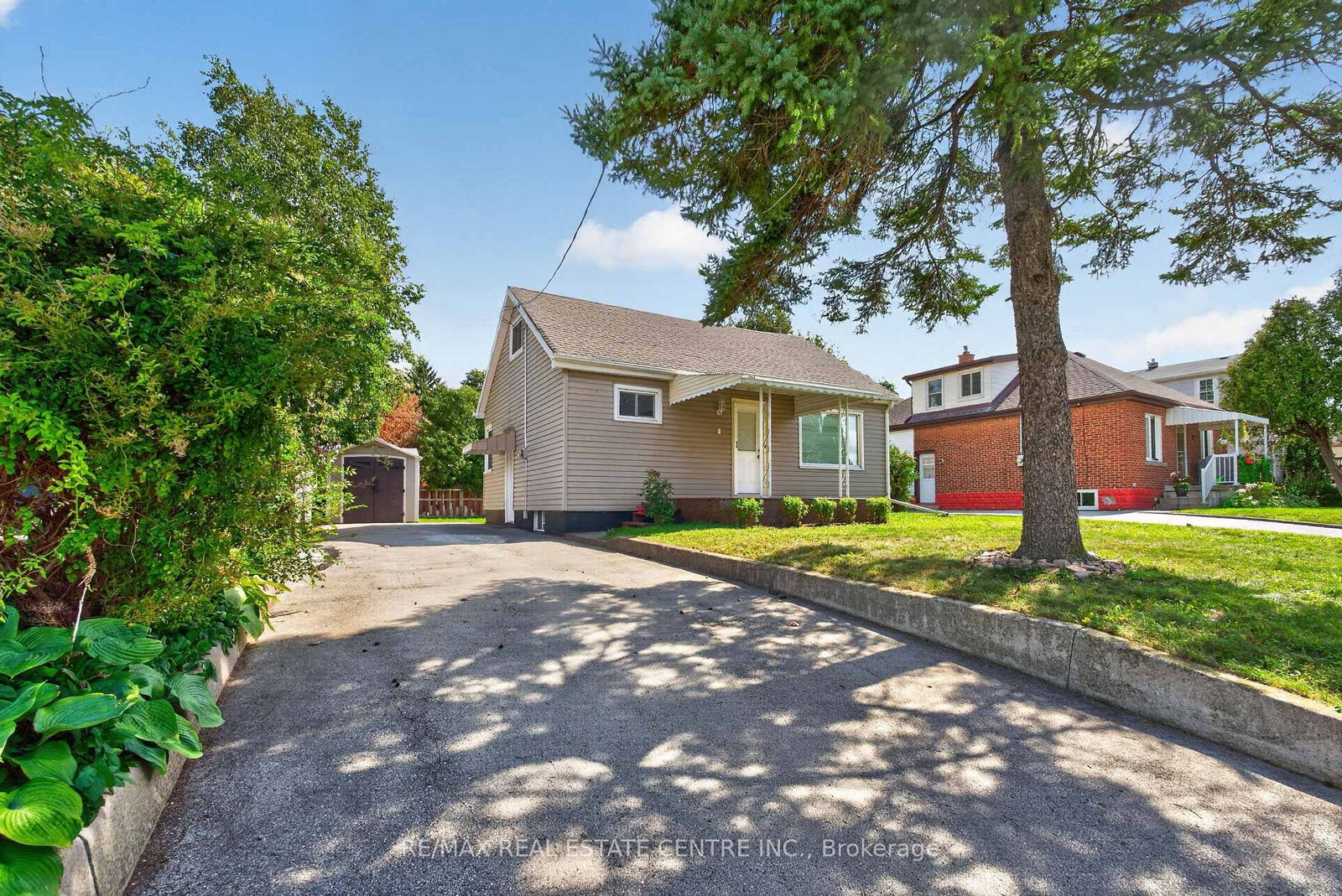 243 West 19th Street • Hamilton, ON photo 1