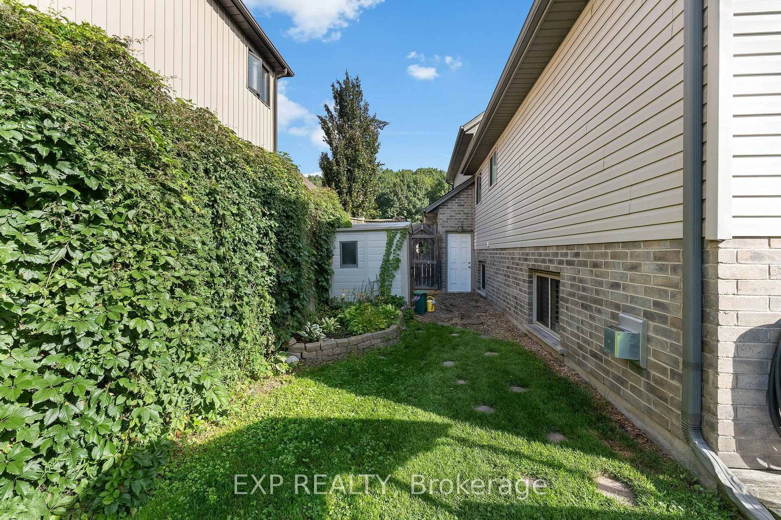 9148 Tapestry Court • Niagara Falls, ON photo 37