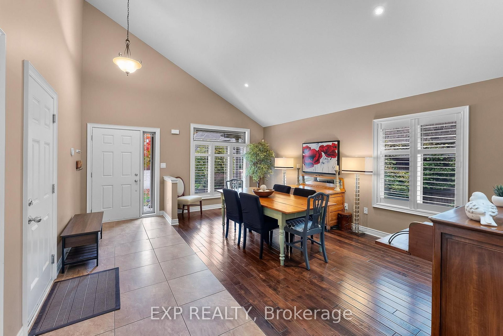 9148 Tapestry Court • Niagara Falls, ON photo 6