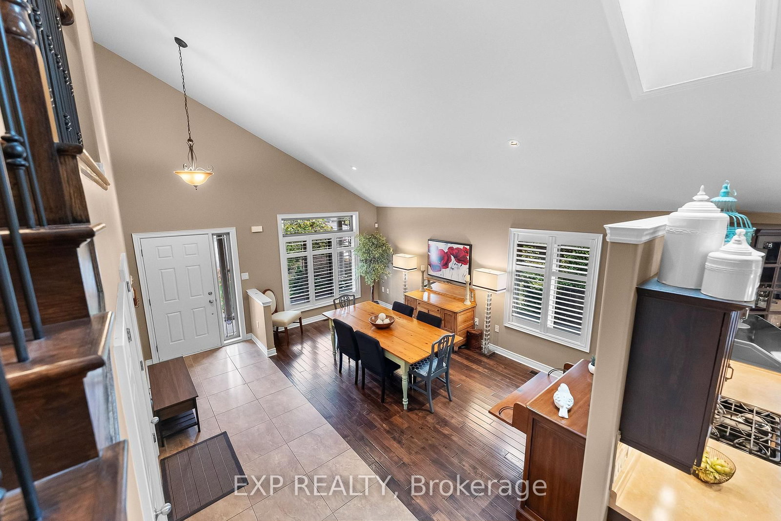 9148 Tapestry Court • Niagara Falls, ON photo 8