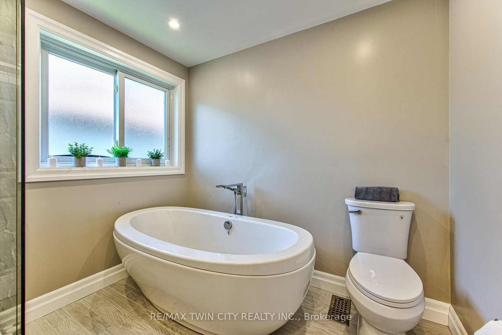 87 Steepleridge Street • Kitchener, ON photo 32