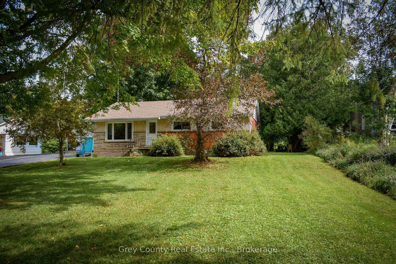 235341 Grey 13 Road • Grey Highlands, ON photo 3