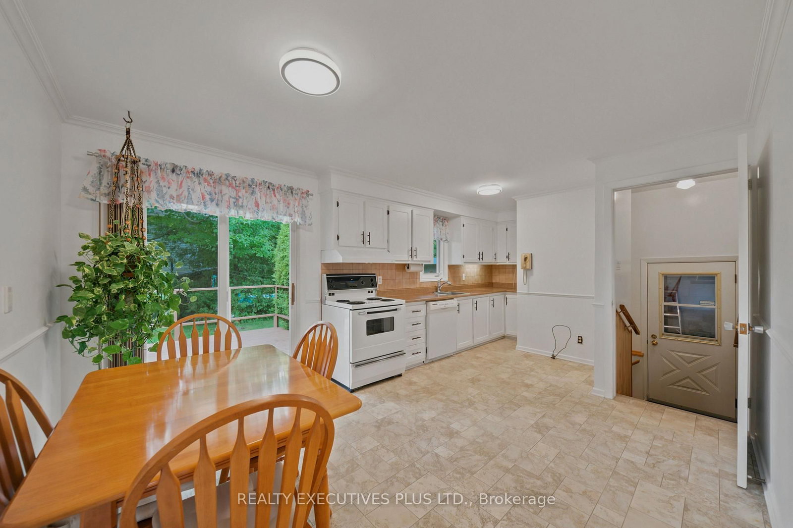 2593 Cleroux Cres, Ottawa, view 10