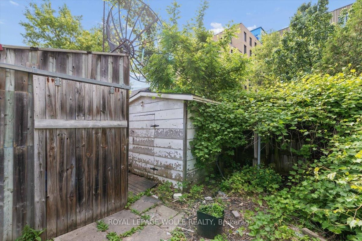 427 Duke Street W • Kitchener, ON photo 31
