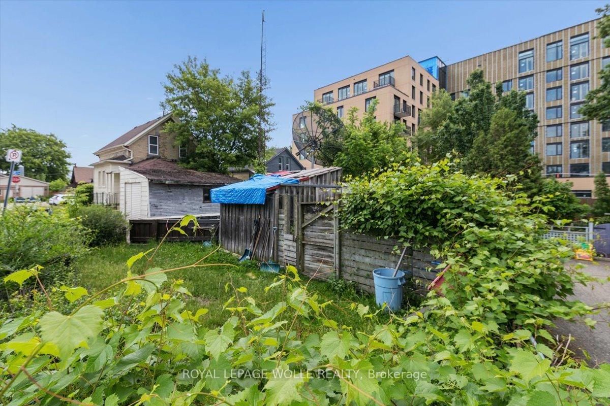 427 Duke Street W • Kitchener, ON photo 36