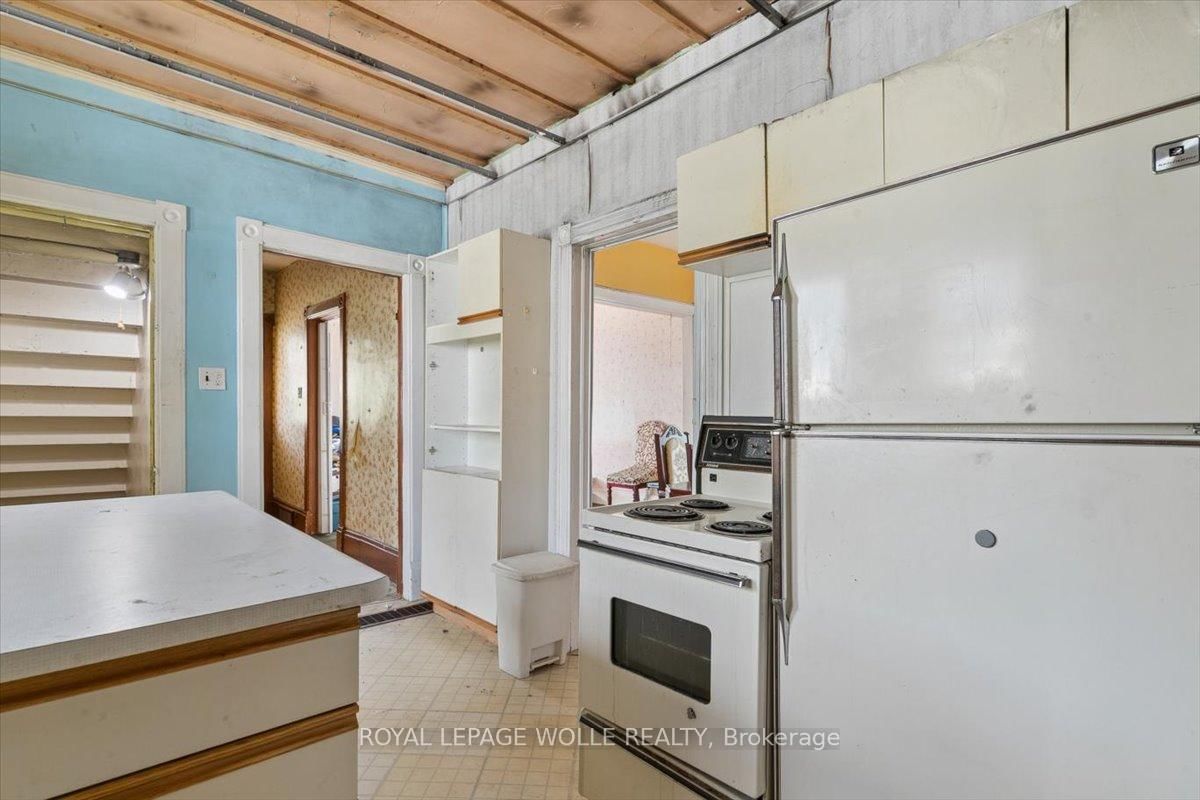 427 Duke Street W • Kitchener, ON photo 6