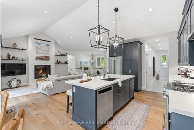 1140 Walker's Glenn Crescent • Lake of Bays, ON photo 3