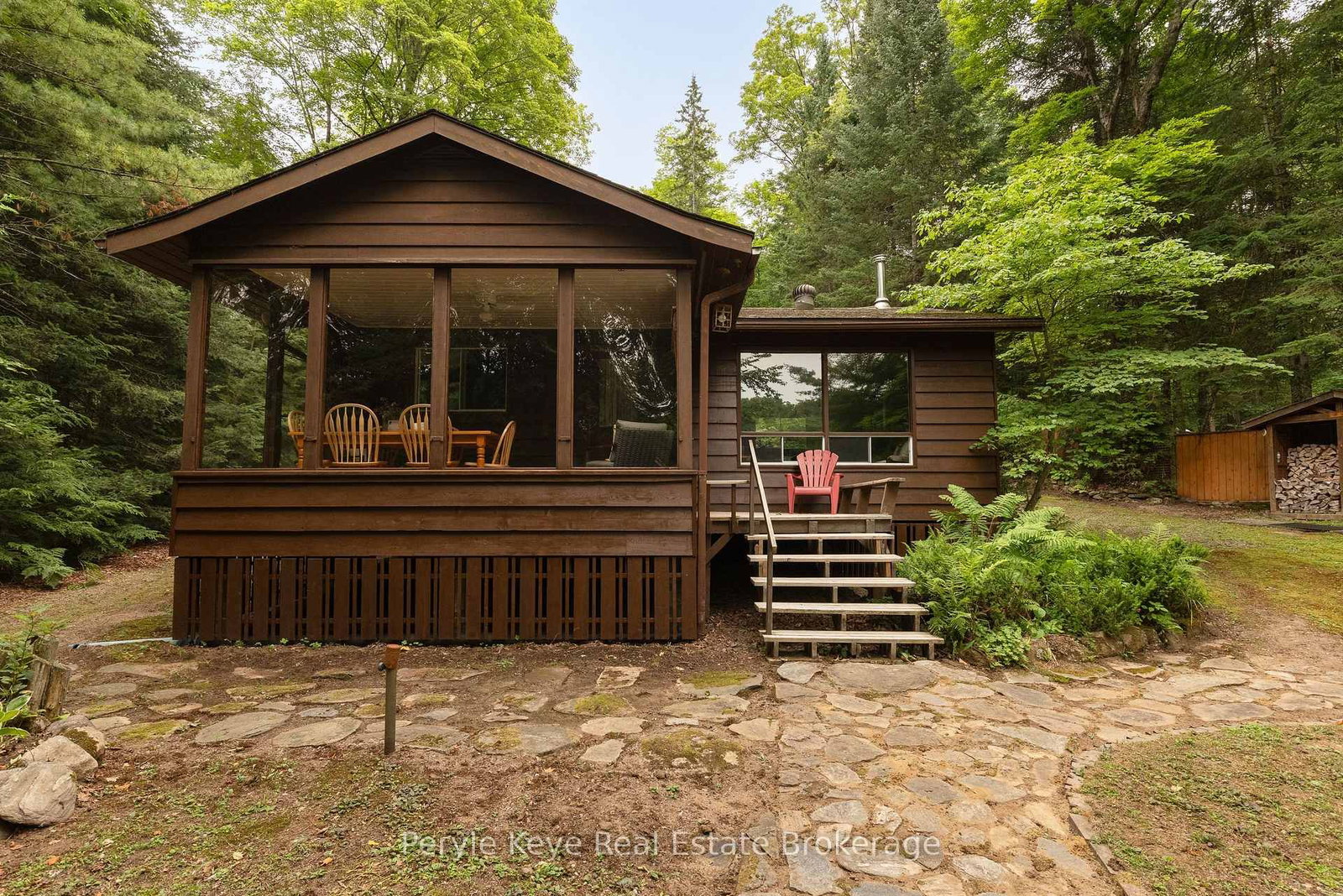 1057 H R S Road • Bracebridge, ON photo 10
